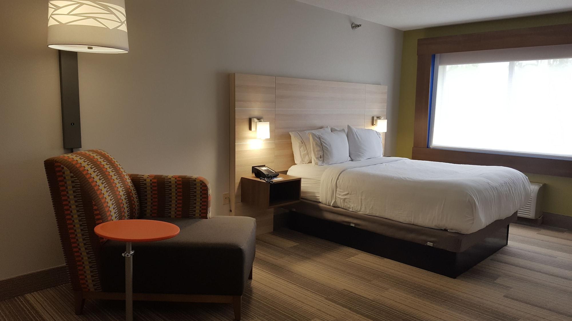 Holiday Inn Express Louisville Northeast, An Ihg Hotel Εξωτερικό φωτογραφία