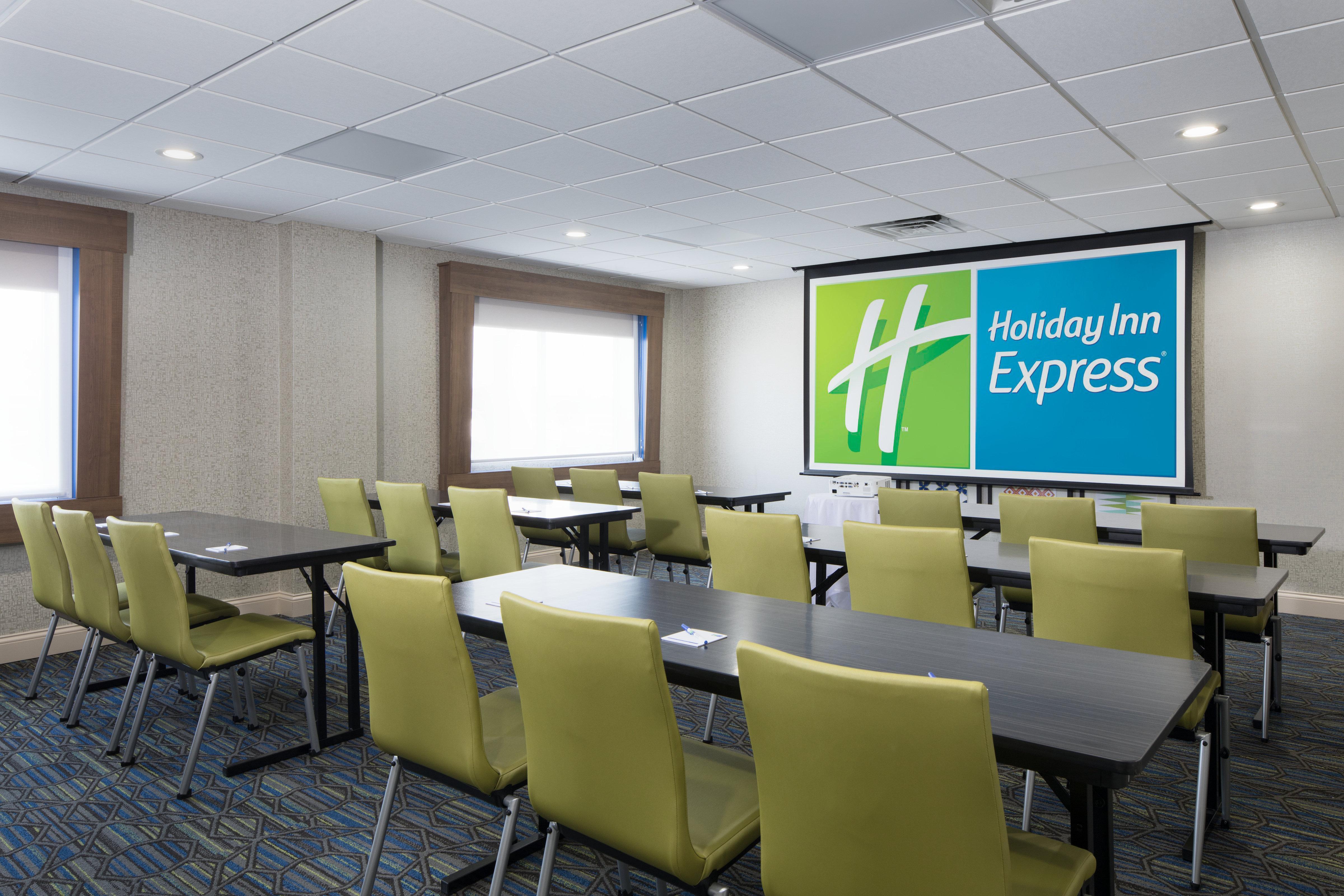 Holiday Inn Express Louisville Northeast, An Ihg Hotel Εξωτερικό φωτογραφία