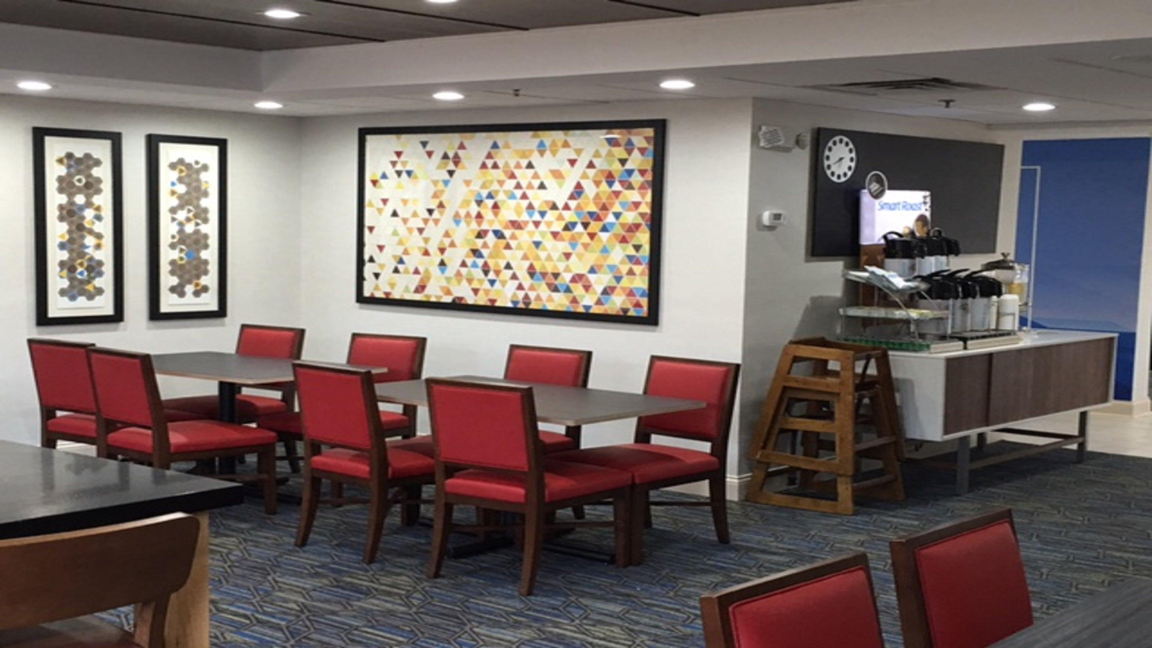 Holiday Inn Express Louisville Northeast, An Ihg Hotel Εξωτερικό φωτογραφία